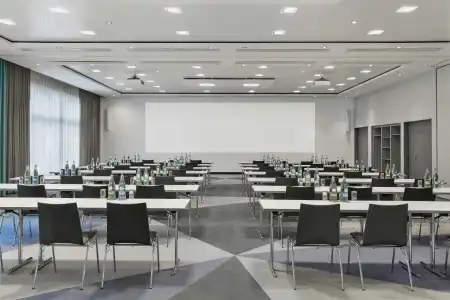 Courtyard by Marriott Zurich North - 17