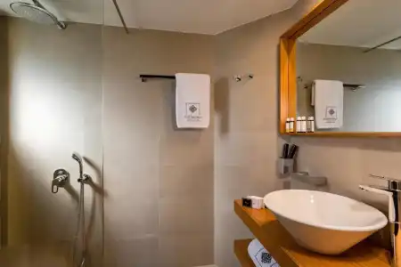 Anthemion Suites & Villas - 95