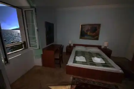 LaRos Apartments - 88