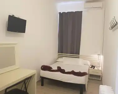 RossoVino Milano Boutique - 1