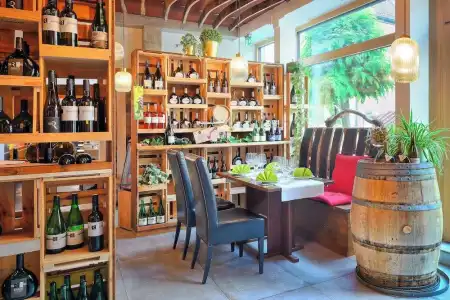 Müller Café & Wein - Mondholzhotel - 18