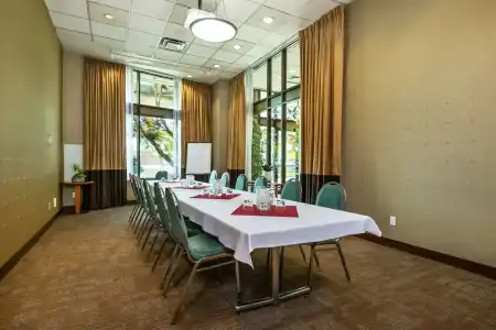 Sheraton Vancouver Airport - 17
