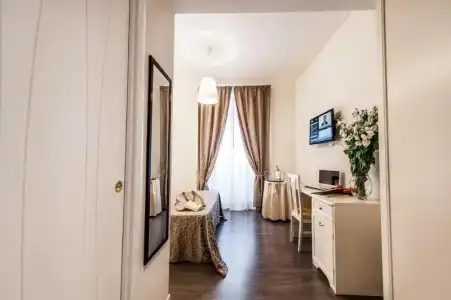 Relais de l'Opera - 27