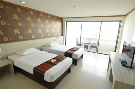Welcome Plaza - 46