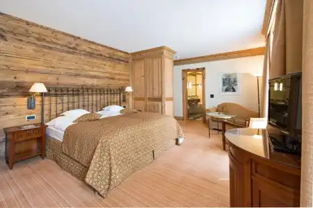 Grand Kronenhof - 95