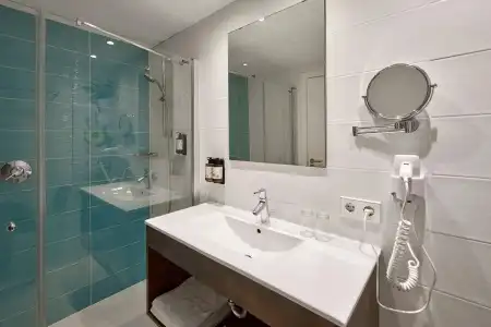 Venue - The Lily - 7