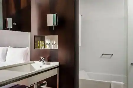 Ikonik Anglí - 34