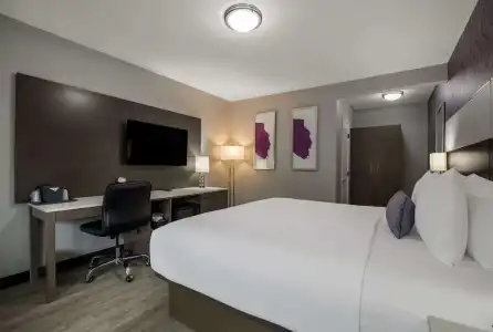 Sunset West, SureStay Collection by Best Western - 56
