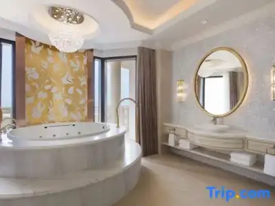 Sheraton Grand Danang Beach Resort & Spa - 225