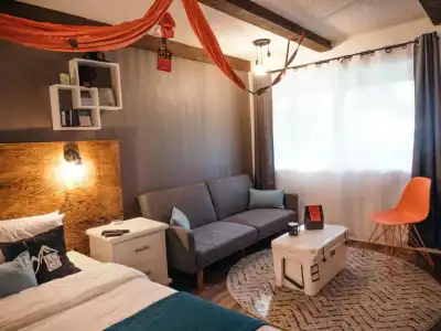 LOGE Bend - 4