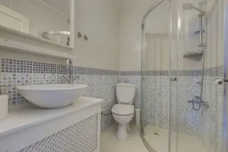 Beyaz Han - 19