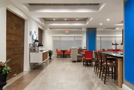 Holiday Inn Express & Suites Florence I-95 & I-20 Civic Ctr by IHG - 17