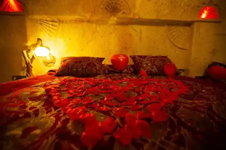 Oread Cave Suites - 345