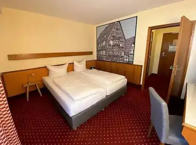 Bayerischer Hof - 59