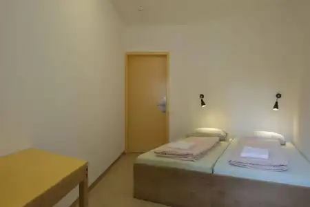 Youth Hostel Montreux - 11
