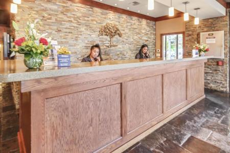 Best Western Plus GranTree Inn - 43