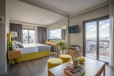Chroma Fashion Rooms & Apartments - 2