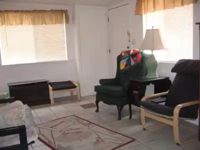 Mon Ami Bed and Breakfast - 30