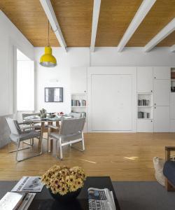 Flattered to be in Porto - 23
