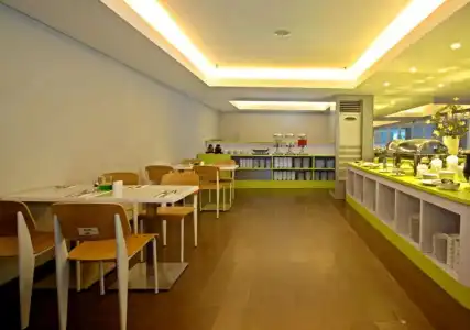 faveGatot Subroto - 24