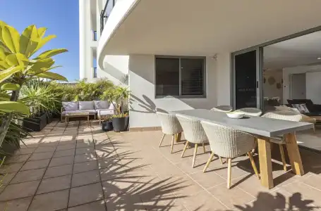Bay Royal Apartments - 33