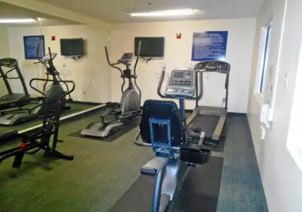Red Roof Inn PLUS+ & Suites Savannah - I-95 - 11
