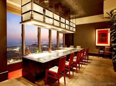 Kobe Bay Sheraton & Towers - 16