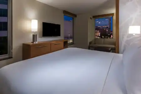Hyatt Place Boise/Downtown - 2