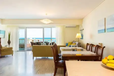 Birais Beach Studios - 129