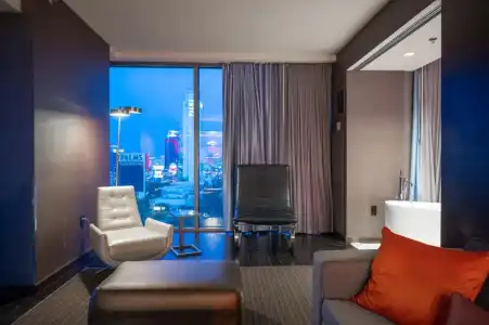 Beautiful Palms Place Suite - 437