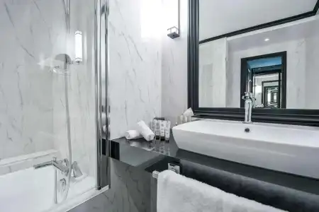 Trianon Rive Gauche - 21