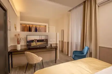 Sophie Terrace - 3