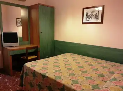 Di Stefano - 9