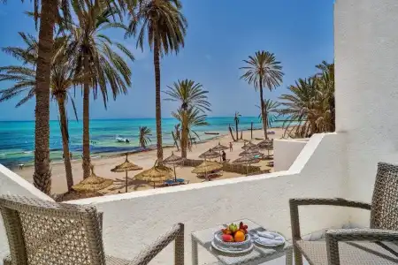 Hari Club Beach Resort - 40