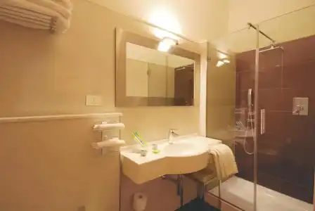 UNAHOTELS Imperial Sport - 82