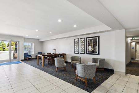 Holiday Inn Express & Suites Mountain View Silicon Valley by IHG - 47