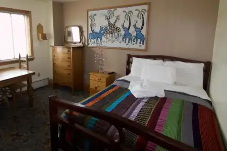 Qupqugiaq Inn - 2