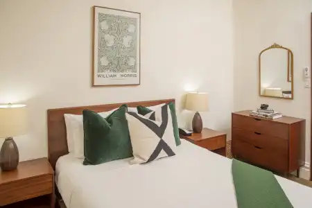Washington Square Inn - 82