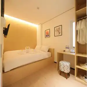 Cool Living - 3