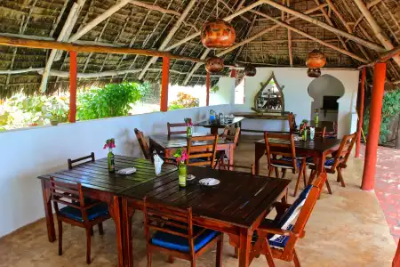 Sazani Beach Lodge and Tidal Lounge - 14