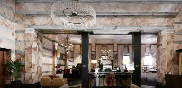 Club Quarters, Trafalgar Square - 1