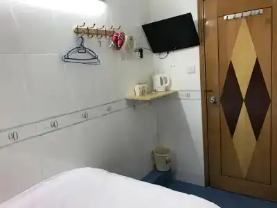 Beverly Guest House - 39