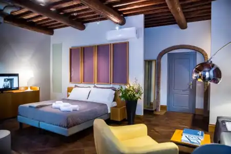 Grand Master Suites - 70