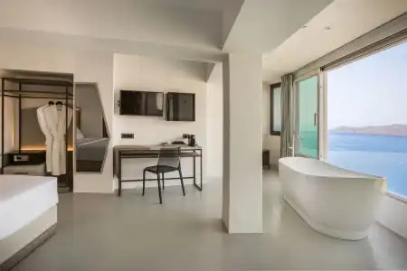 Sun Rocks Boutique | Caldera View Suites & Sunset Dining Experience - 5