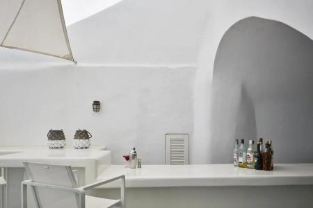 Cliff Side Suites - 9