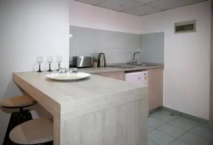 Pier Beach Apartments - 28