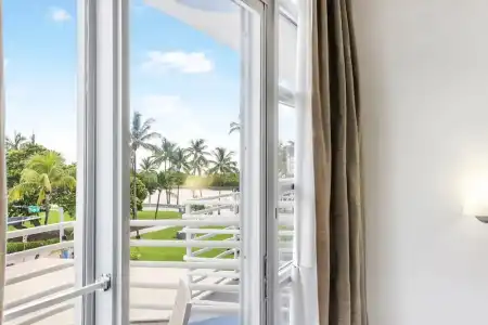 Strand Ocean Drive Suites - 75