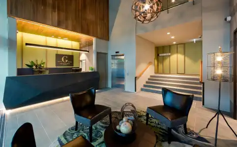 The Glen & Suites - 33