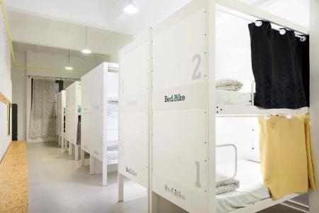 Bed & Bike Hostel Barcelona - 26