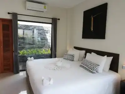 Limelight Village - 42